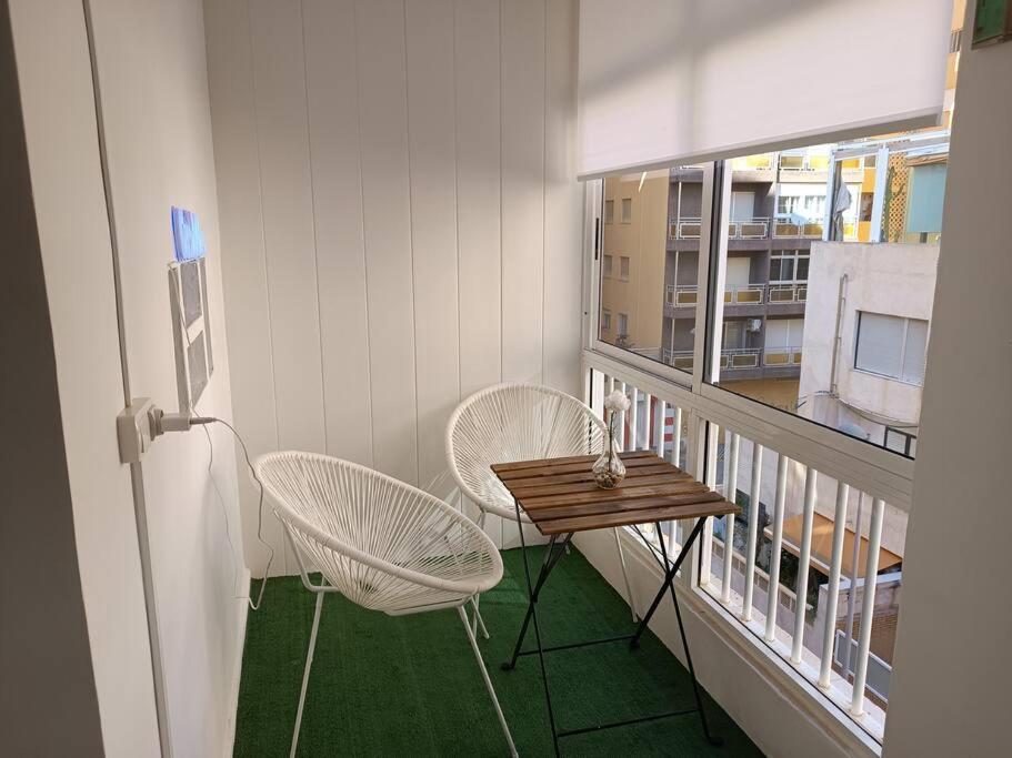 Apartmán Estupendo Piso Renovado A 30 Metros De La Playa Almería Exteriér fotografie